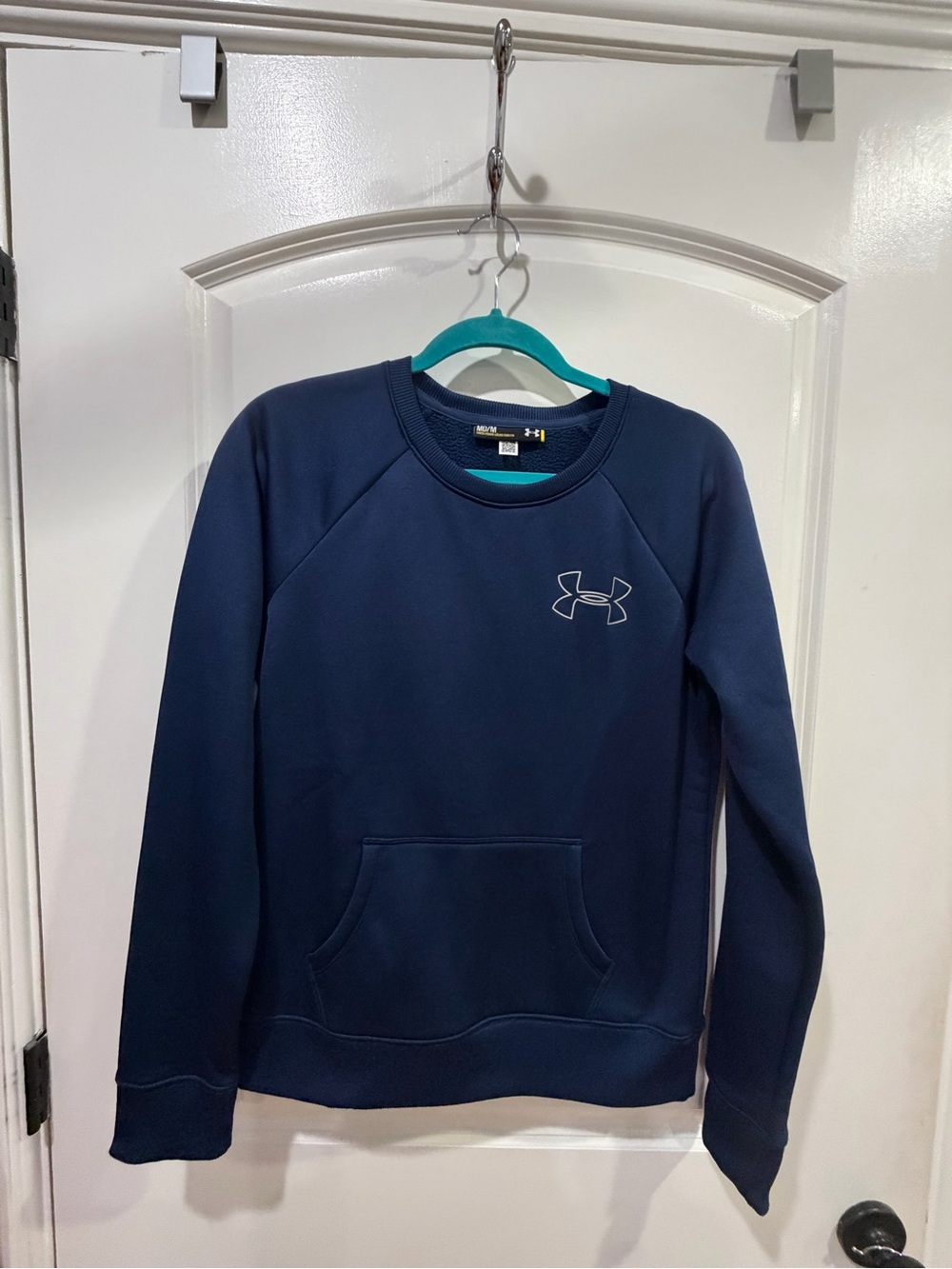 Under Armour Women's Navy Blue Crewneck Pullover Sweatshirt